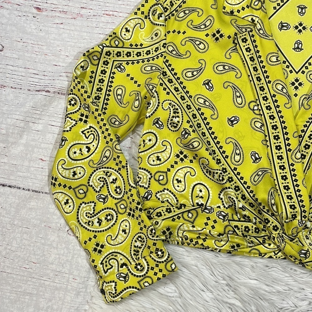 Zara Bloggers Favorite Bandana Yellow Patterned Twist Front Crop Blouse - Picture 5 of 11